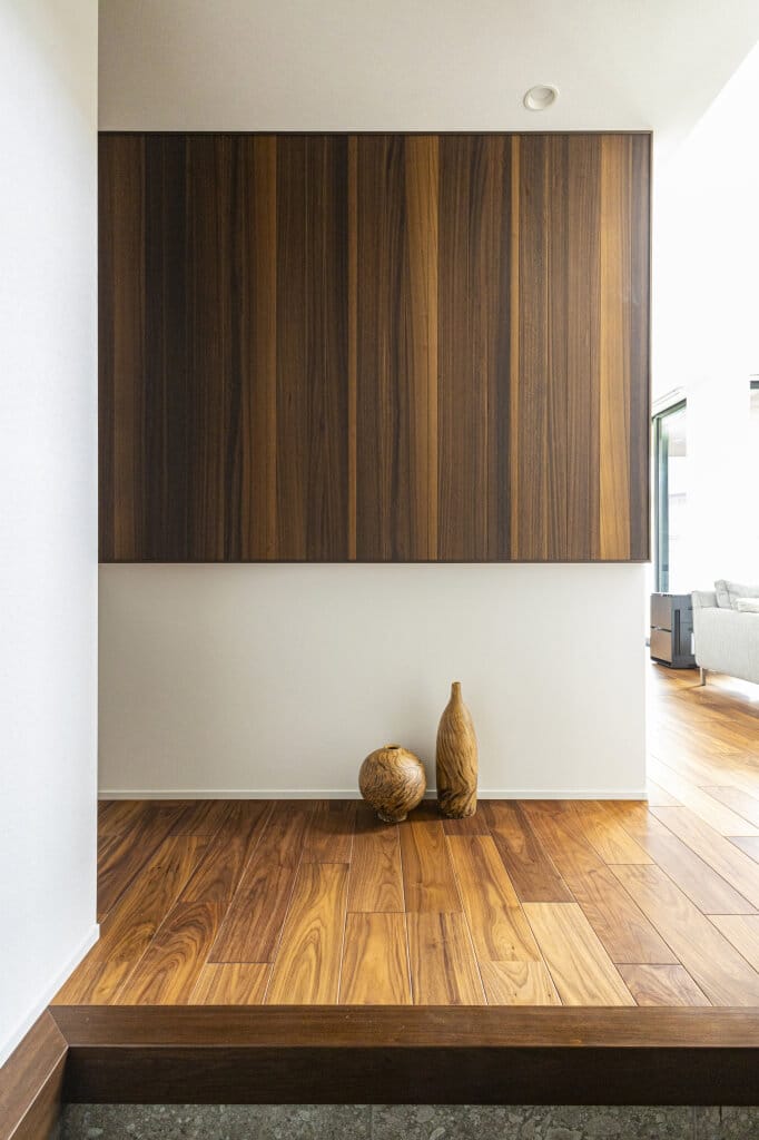 ユーカリページ スモークユーカリ/突き板 - ランダムピッチ(2×8) | TECTURE